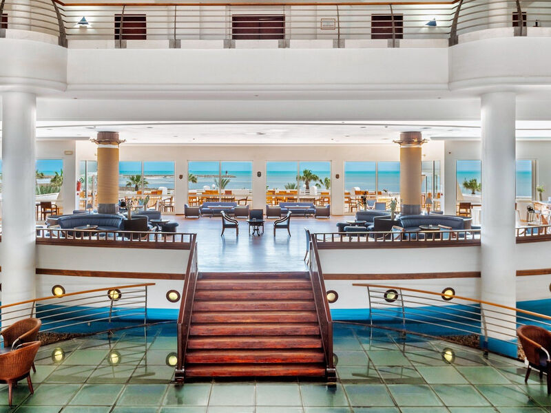 Hotel Cinnamon Bentota Beach