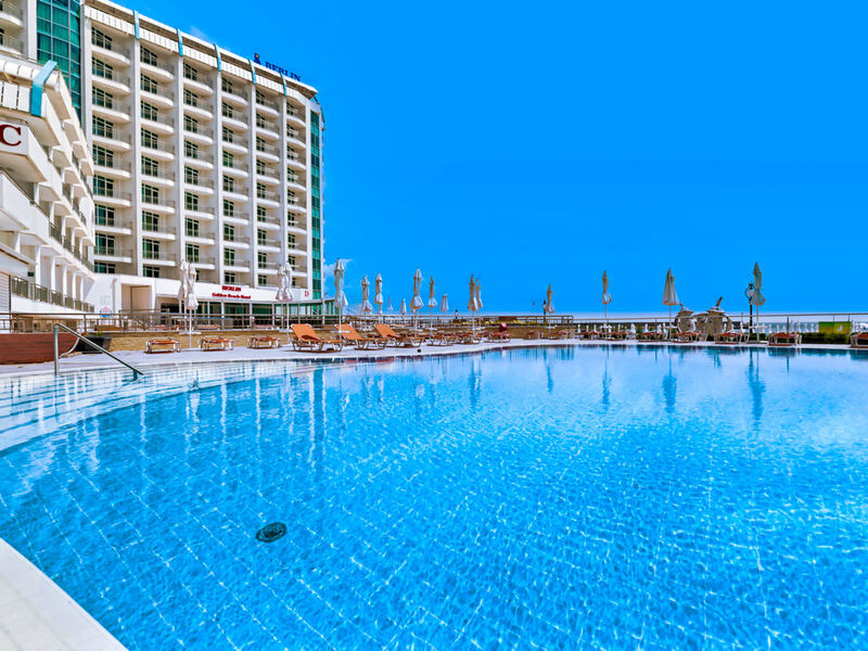 Berlin Golden Beach Alexandria Club