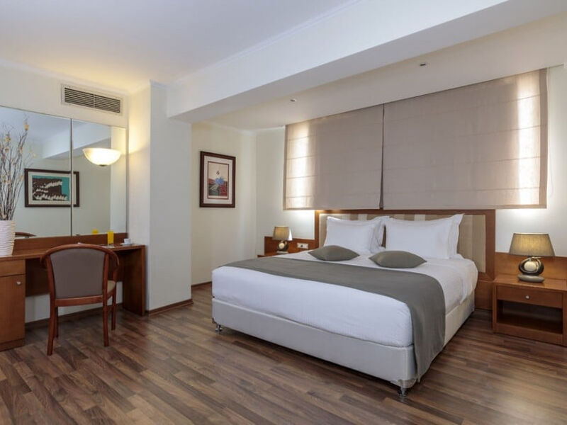 Best Western Plaza
