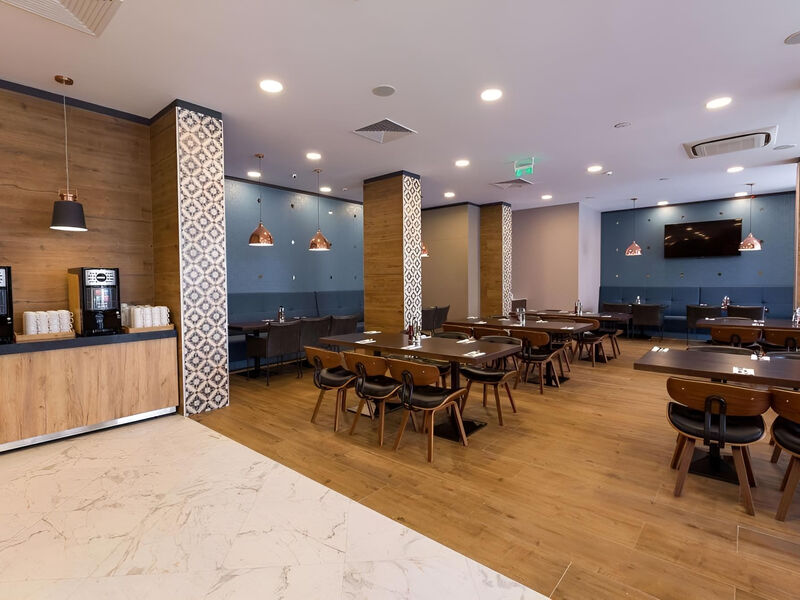 Best Western Premium Inn