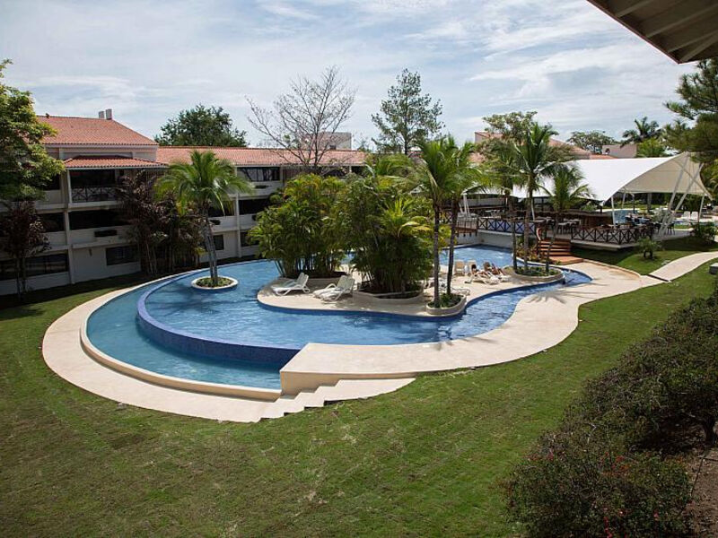 Blue Bay Coronado Golf & Beach Resort