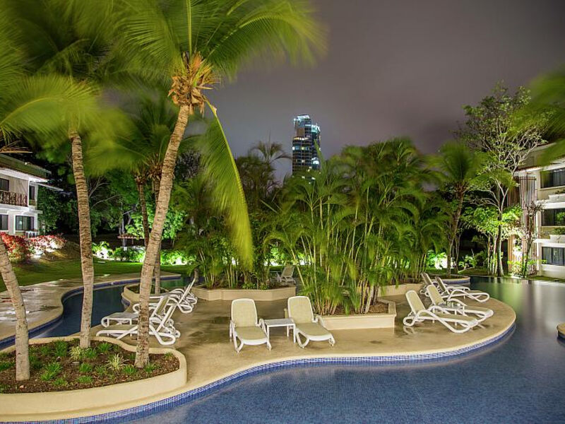 Blue Bay Coronado Golf & Beach Resort