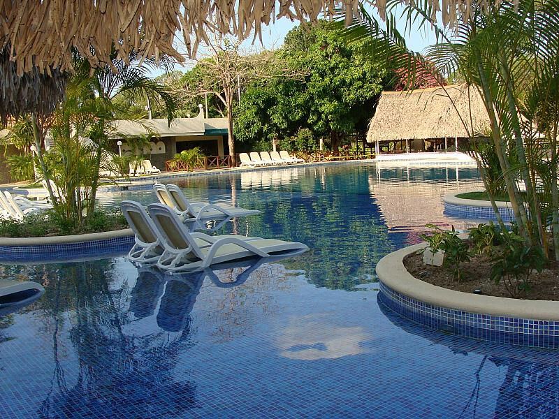 Blue Bay Coronado Golf & Beach Resort