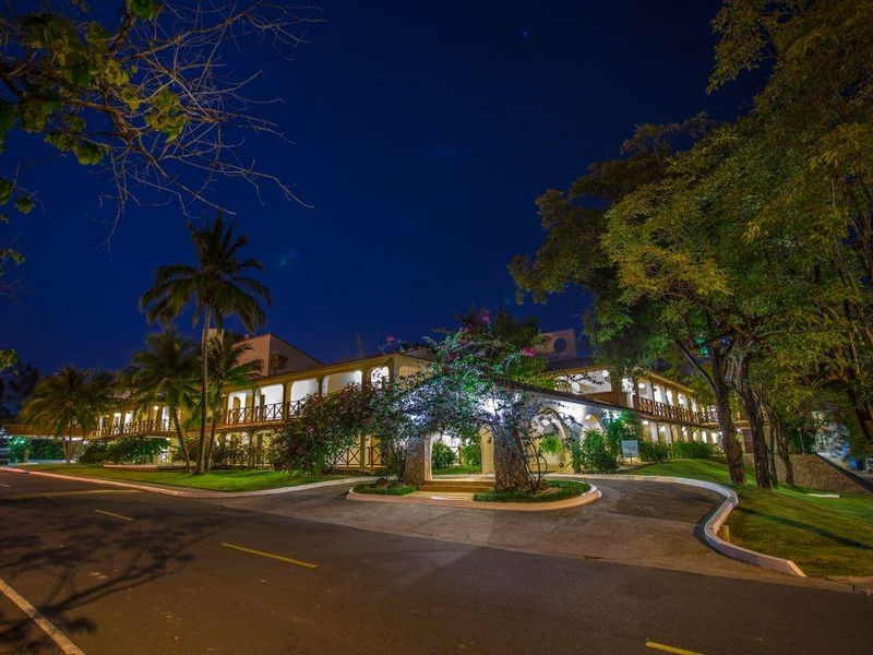Bluebay Coronado Golf & Beach Resort