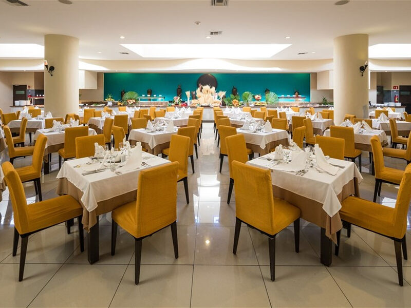 BlueBay Grand Esmeralda