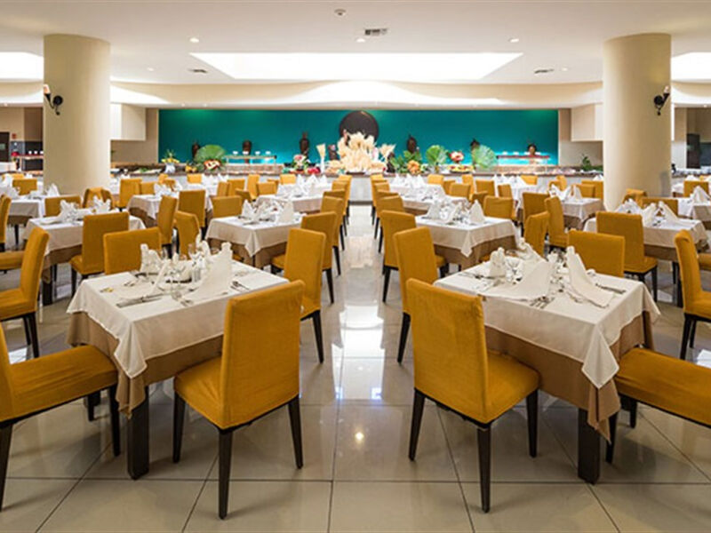 Blue Bay Grand Esmeralda