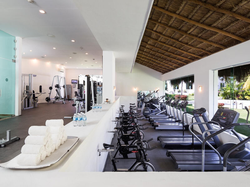 Blue Bay Grand Esmeralda