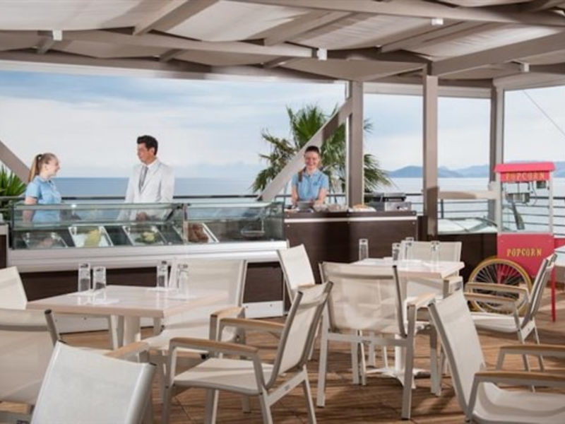 Blue Marine Resort & Spa