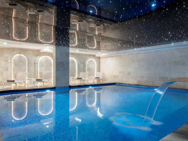 Blue Marlin Deluxe Spa And Resort