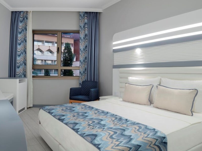 Blue Marlin Deluxe Spa And Resort