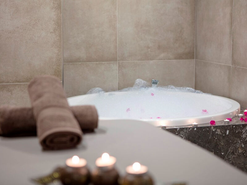 Blue Marlin Deluxe Spa And Resort