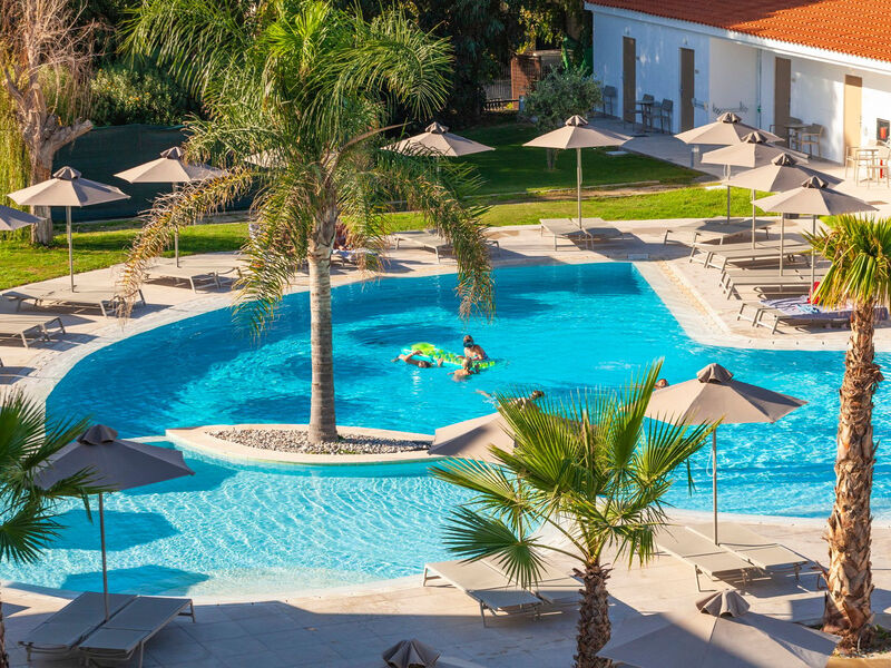 Blue Sea Island Resort