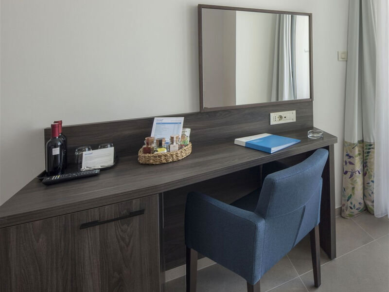 Hotel Bluesun Alga