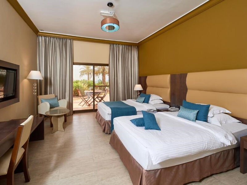 Hotel Bm Beach Resort