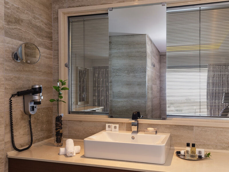 Boutique 5 Hotel & Spa