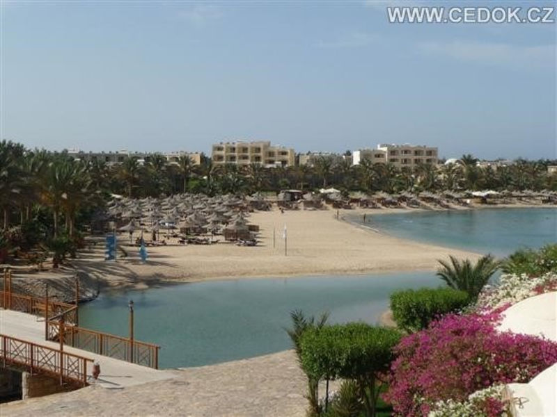 Brayka Bay Resort