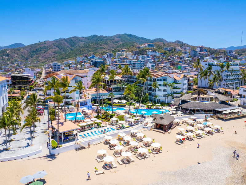 Buenaventura Grand Hotel & Great Moments