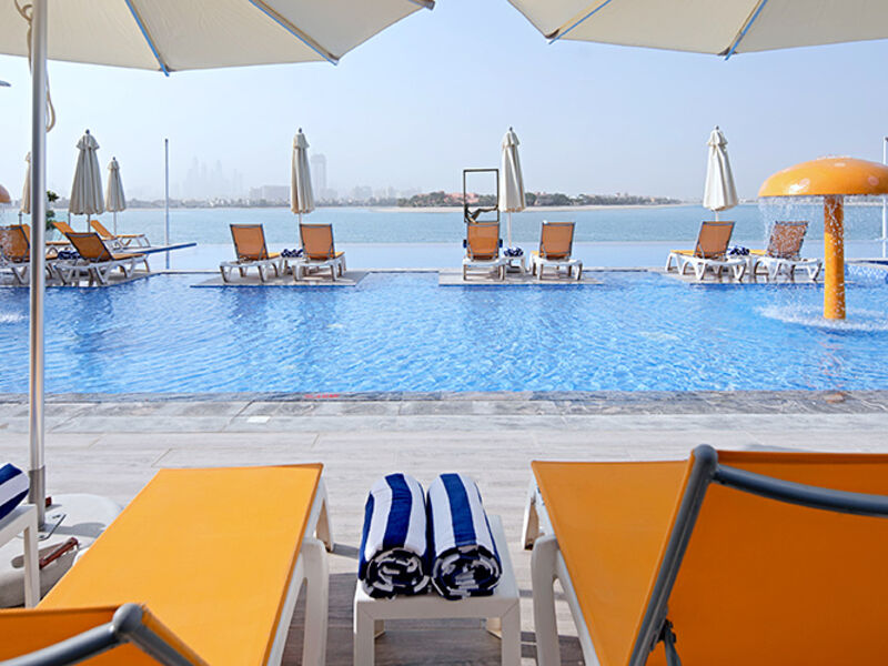 C Central Resort The Palm