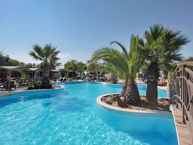 Club Yali Resort