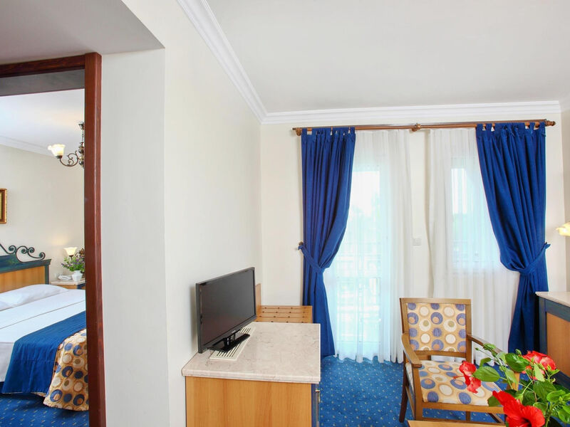 Club Yali Resort