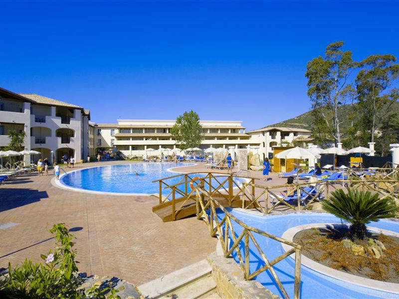 Cala Della Torre Resort