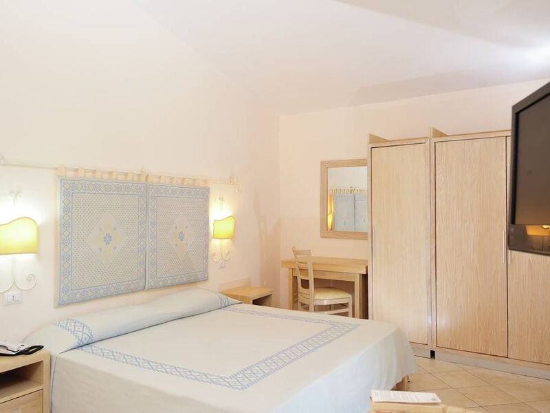 Cala Fiorita Family Resort