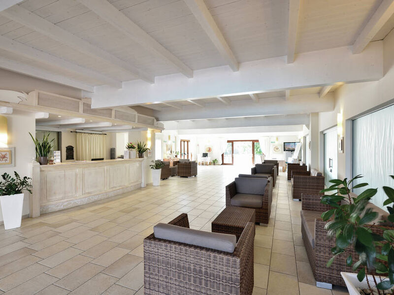 Cala Fiorita Family Resort