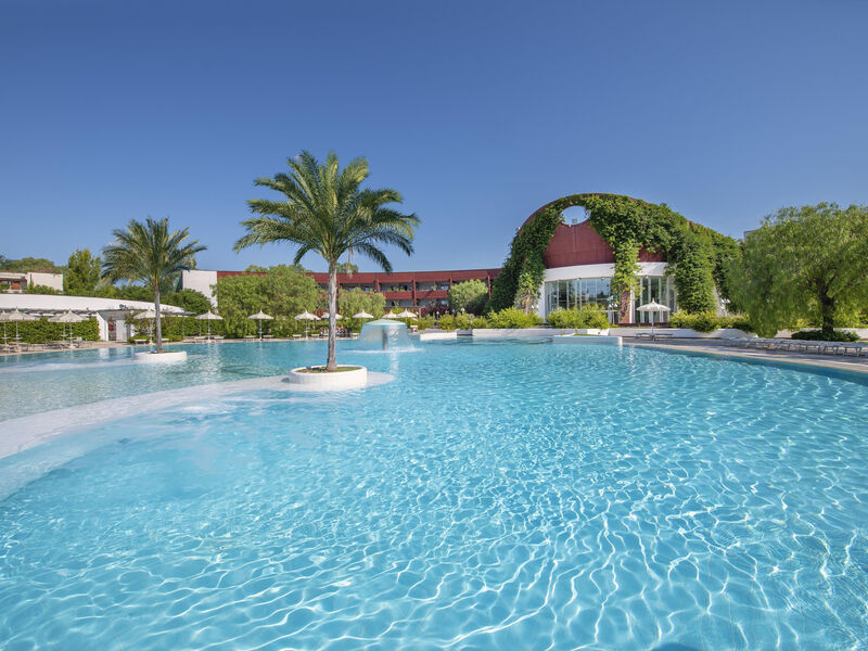 Calane Resort