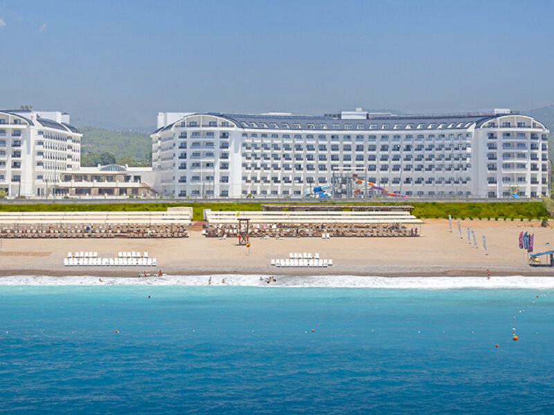 Calido Maris Beach Resort