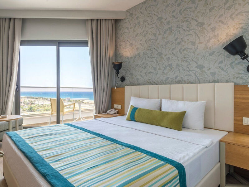 Calido Maris Beach