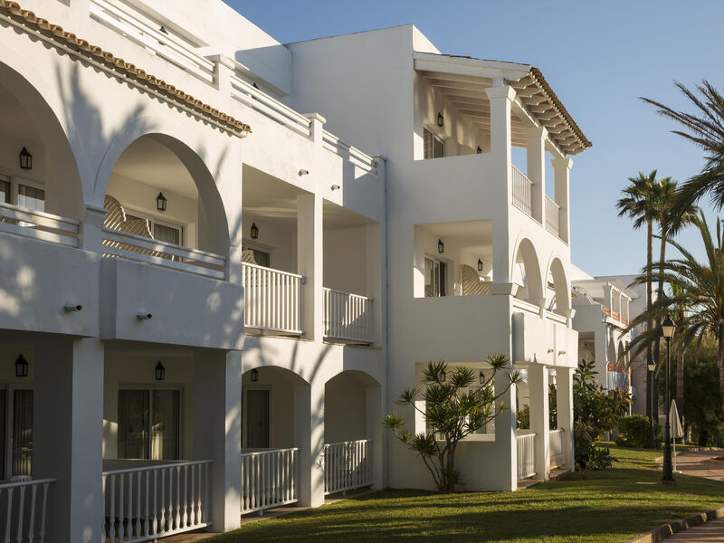 Calimera Fido Gardens