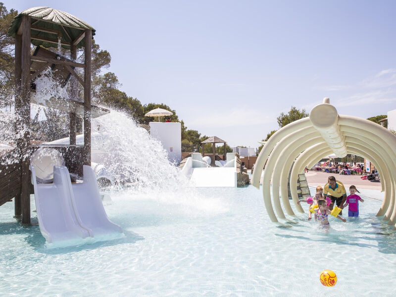 Calimera Fido Gardens