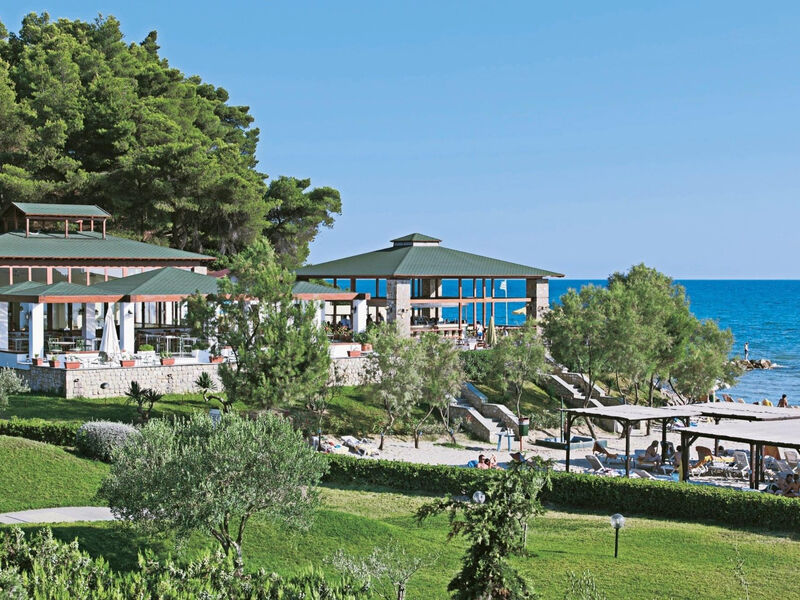 Simantro Beach