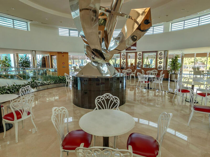 Calista Luxury Resort