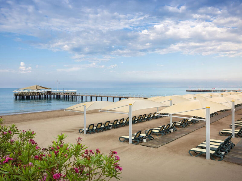 Calista Luxury Resort