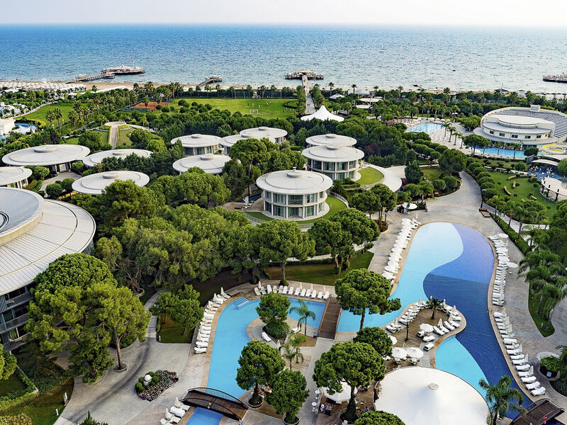 Calista Luxury Resort