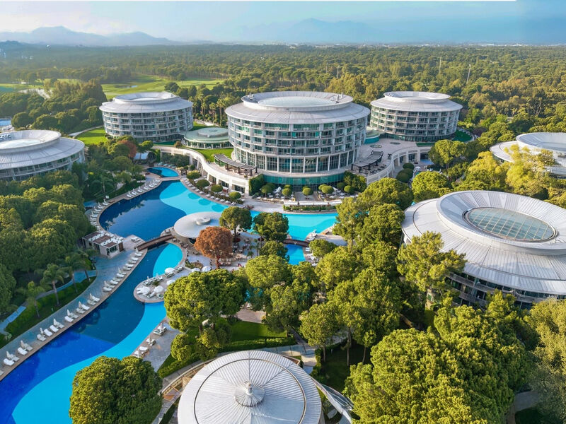 Calista Luxury Resort