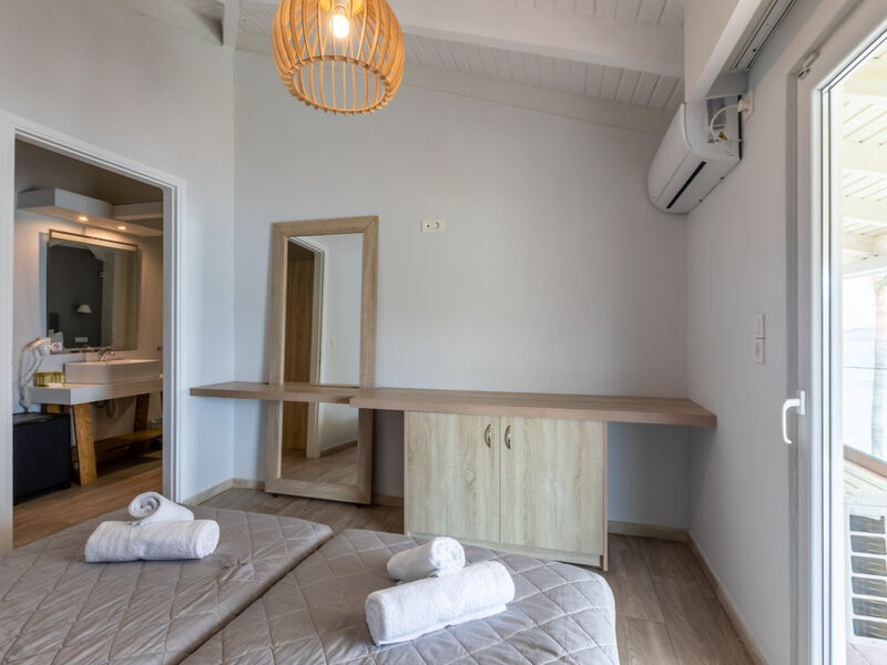 Cameo Beach Resort
