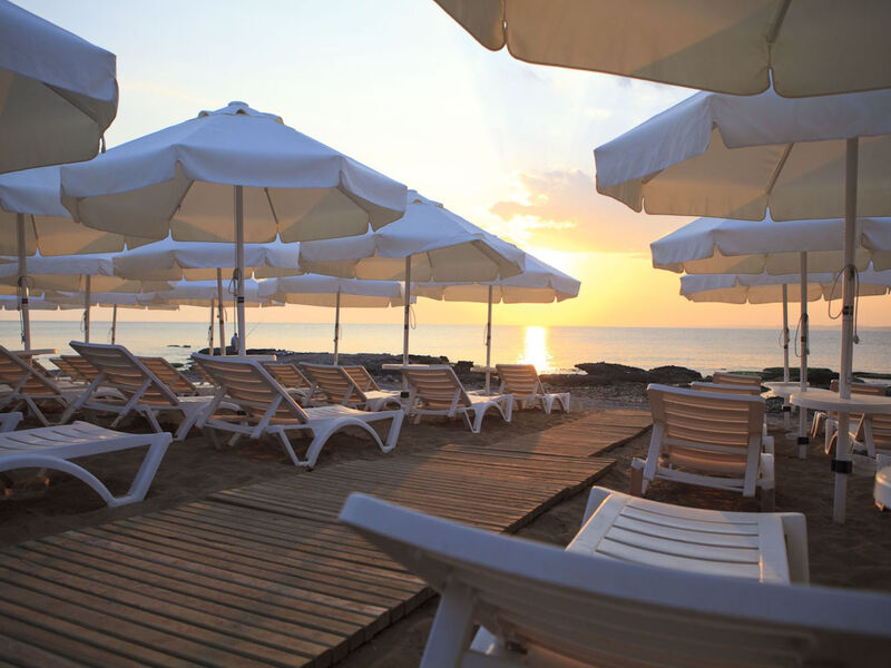 Can Garden Beach