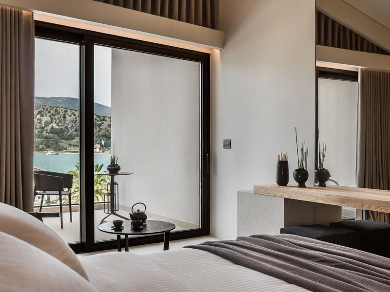 Canale Hotel & Suites