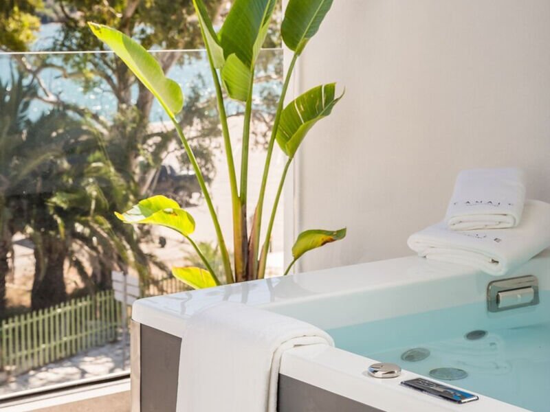 Canale Hotel & Suites