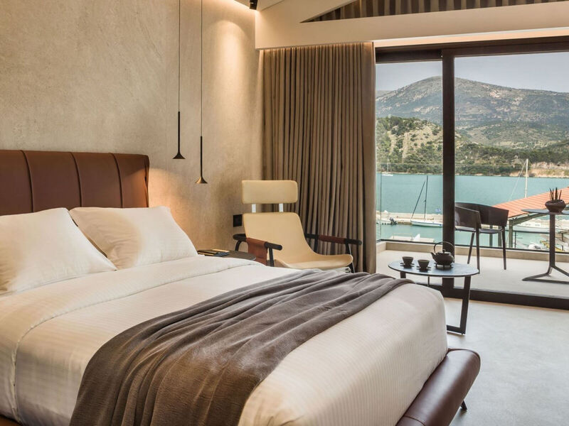 Canale Hotel & Suites