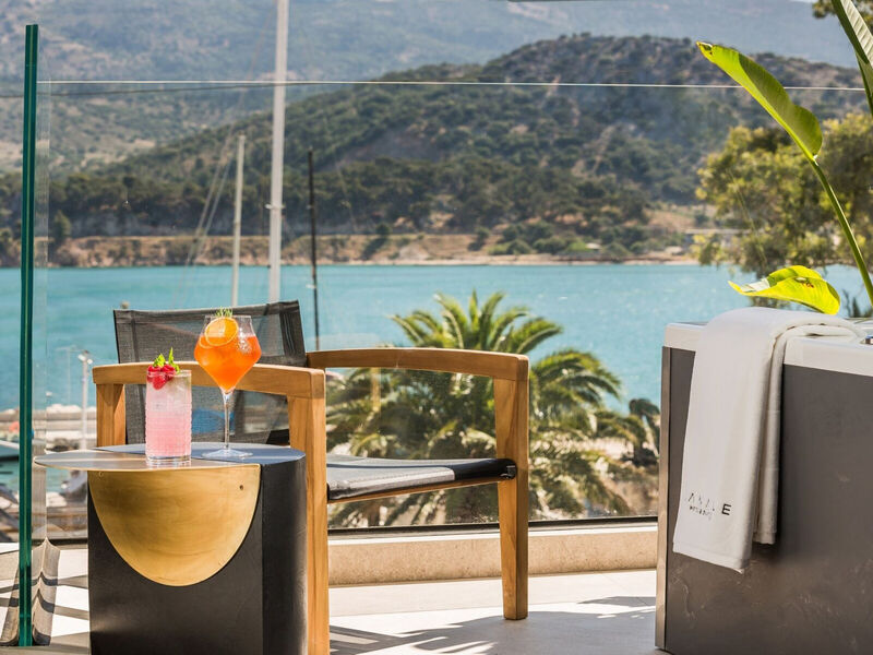 Canale Hotel & Suites