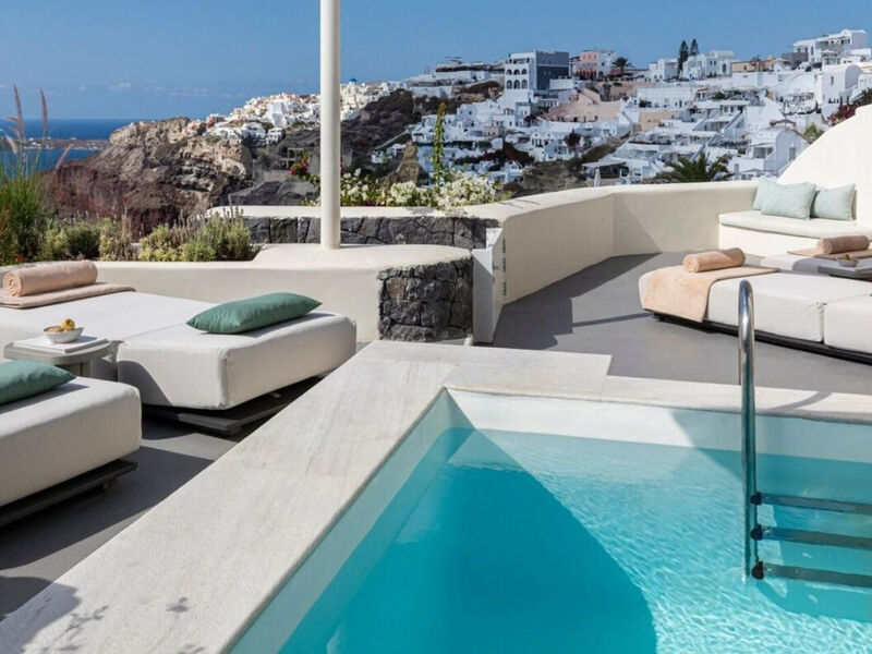 Canaves Oia Suites