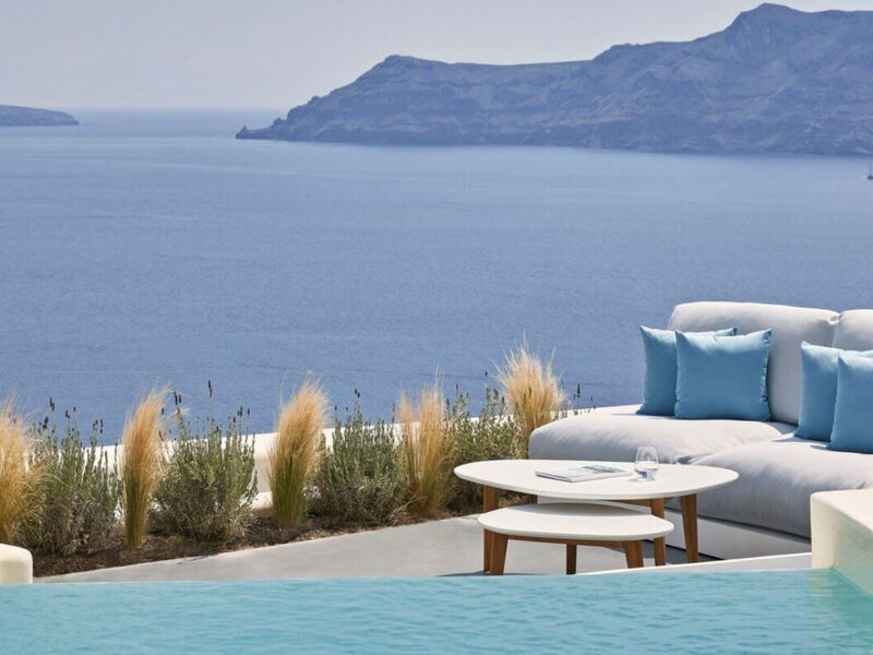 Canaves Oia Suites