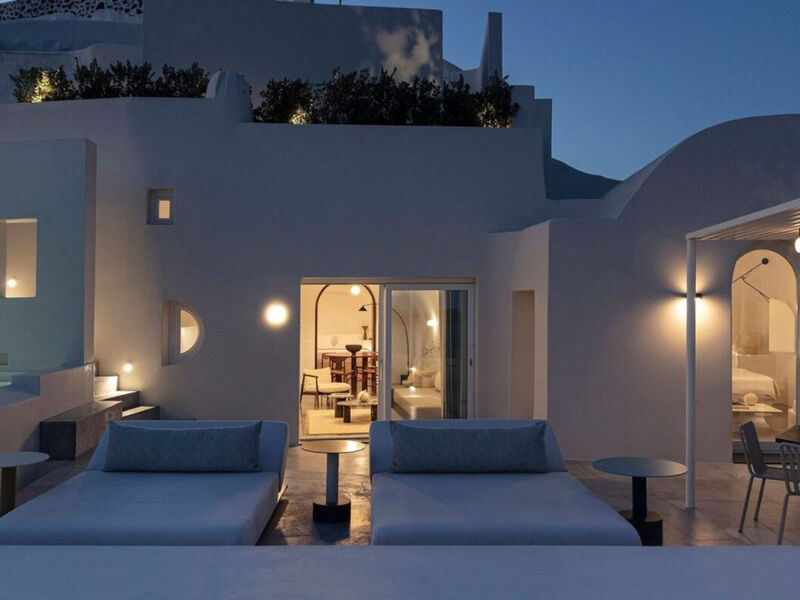 Canaves Oia Suites