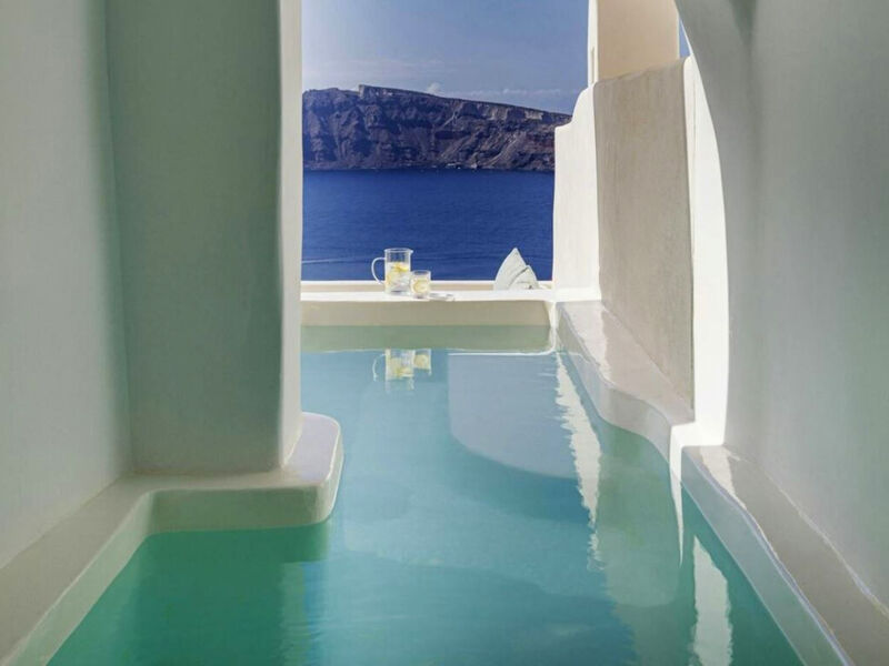 Canaves Oia Suites