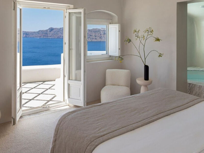 Canaves Oia Suites