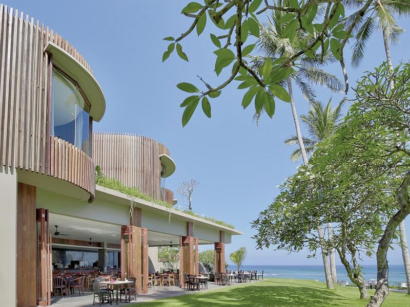 Candi Beach Resort & Spa