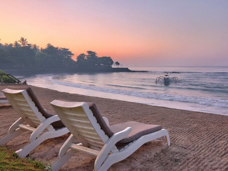 Candi Beach Resort